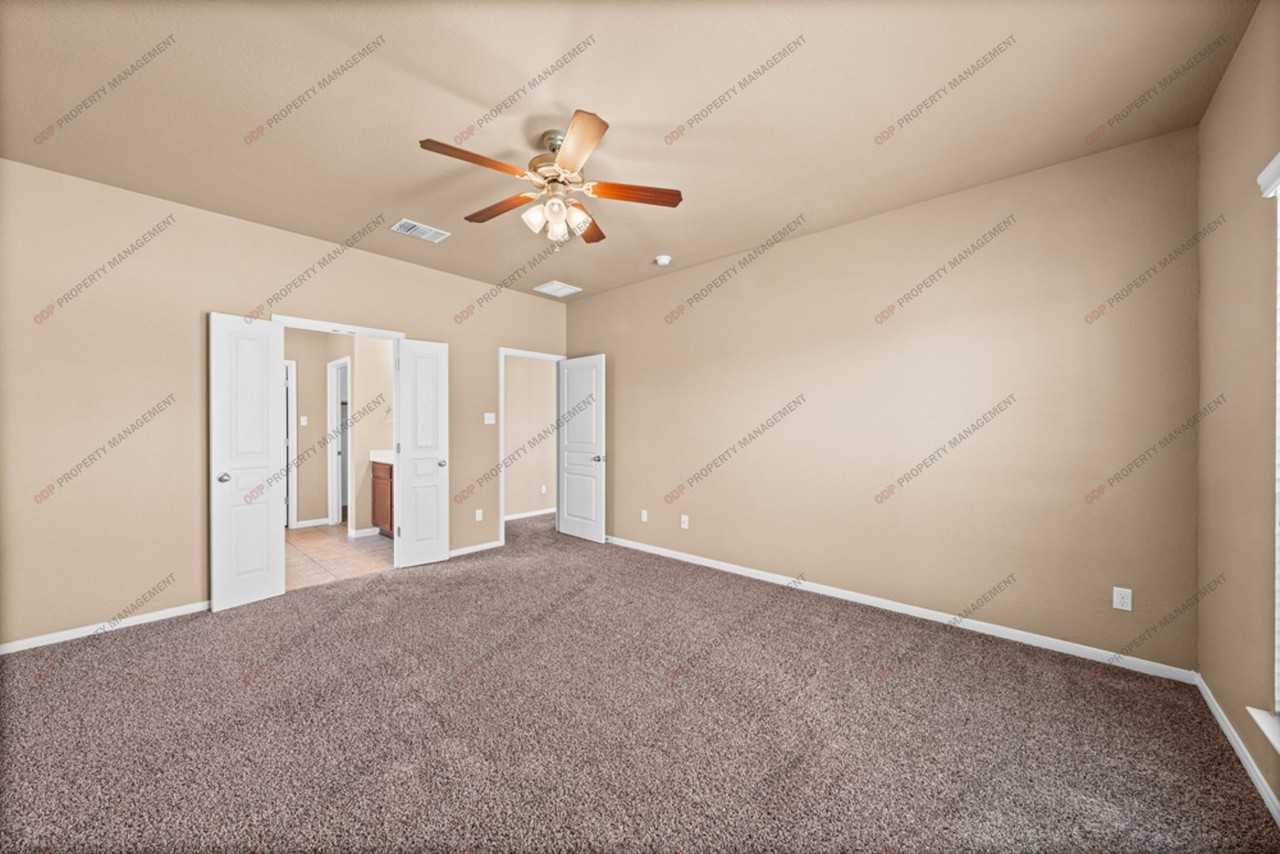 5816 Markham Dr - Photo 7 of 28