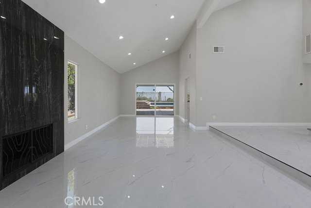 12955 Louise Ave - Photo 2 of 7