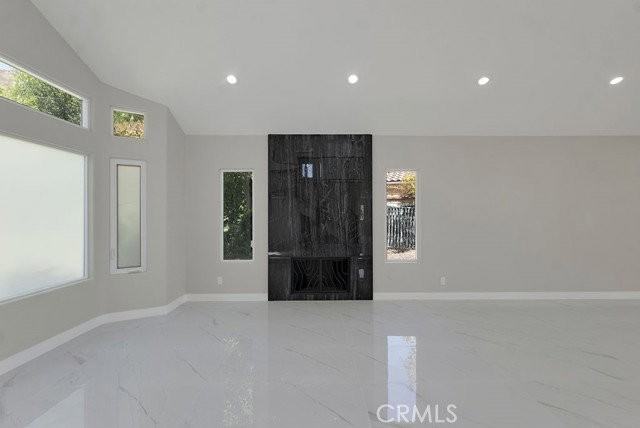 12955 Louise Ave - Photo 5 of 7