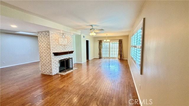 7843 Woodlake Ave - Photo 4 of 8