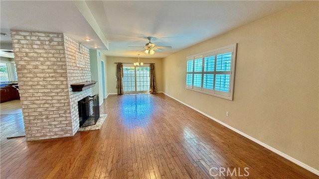 7843 Woodlake Ave - Photo 6 of 8