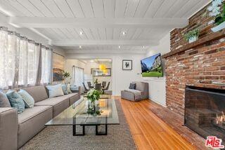 23057 Sylvan St - Photo 2 of 8