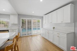 6206 Hesperia Ave - Photo 7 of 8