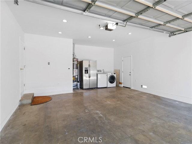 18724 Frankfort St - Photo 6 of 8