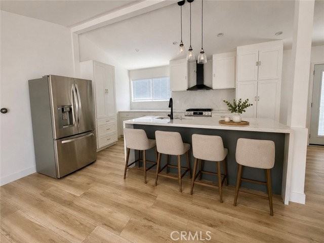 9625 Aqueduct Ave - Photo 4 of 8