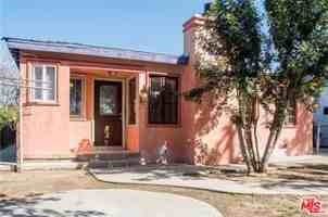 featured image of 15819 Leadwell St
