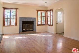 15819 Leadwell St - Photo 2 of 8