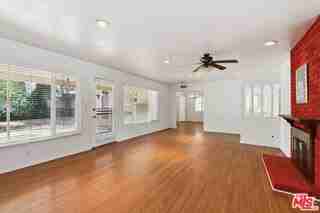 6727 Orion Ave - Photo 4 of 8