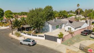 9620 Woodale Ave - Photo 1 of 1