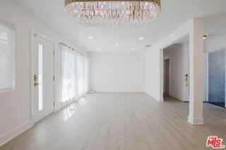 9620 Woodale Ave - Photo 5 of 6