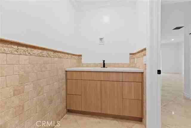 333 Milford St #105 - Photo 6 of 8