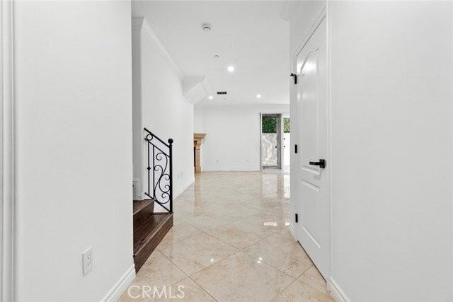 333 Milford St #105 - Photo 7 of 8