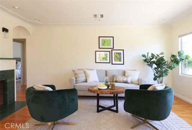 1735 N Lima St - Photo 6 of 8
