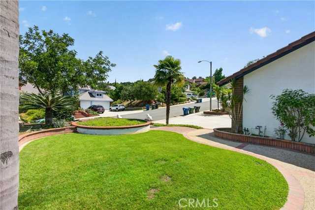 2423 Joel Dr - Photo 2 of 7
