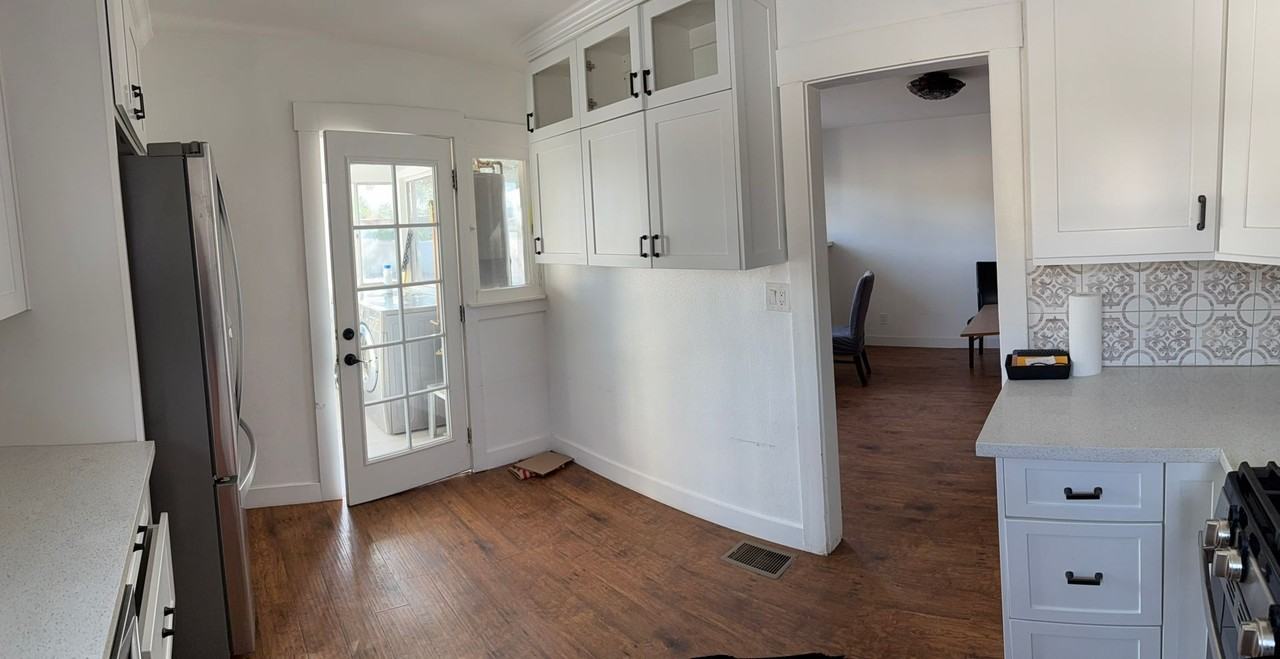 3862 Mckenzie St - Photo 3 of 14