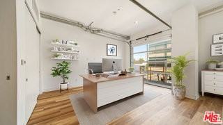 212 Marine St - Photo 4 of 8