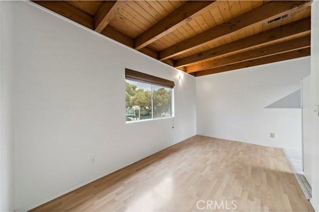 400 N Maple Dr #A - Photo 7 of 8