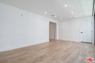 1236 N Fairfax Ave #8 - Photo 7 of 8