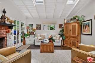 8936 Wonderland Ave - Photo 4 of 8