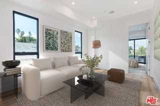 1436 Edgecliffe Dr #103 - Photo 2 of 8
