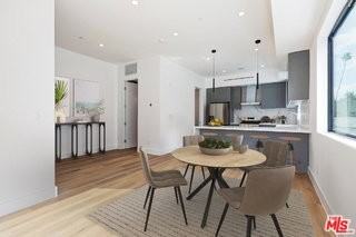 1436 Edgecliffe Dr #103 - Photo 4 of 8