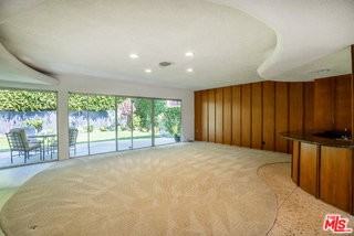 6125 Bedford Ave - Photo 4 of 8
