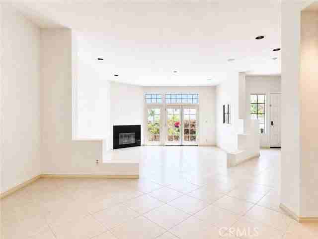 210 S Prospect Ave #4 - Photo 3 of 8