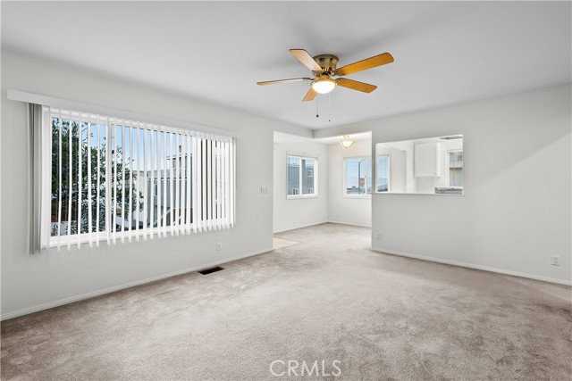 3008 Highland Ave - Photo 3 of 8