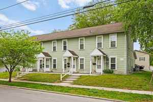featured image of 420 S Summit St