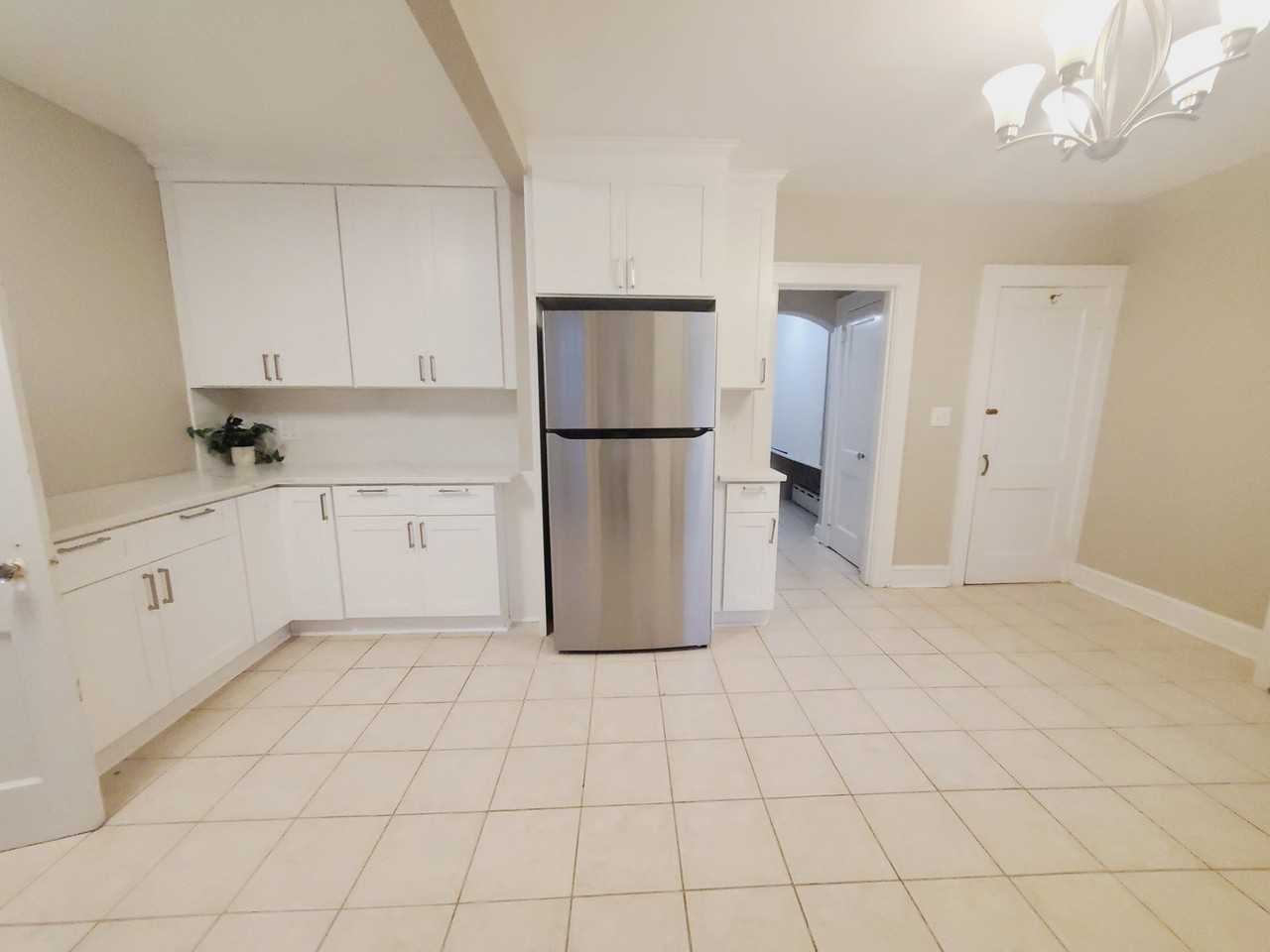 181 Strawberry Hill Ave #1 - Photo 2 of 8