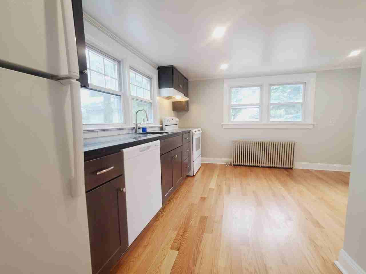 21 Cushing St #1 - Photo 3 of 8
