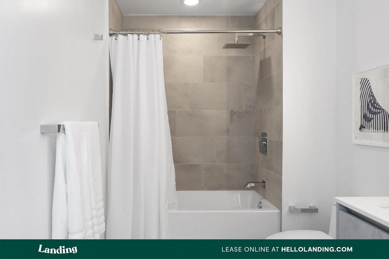 225 S. Grand Ave - Photo 5 of 36