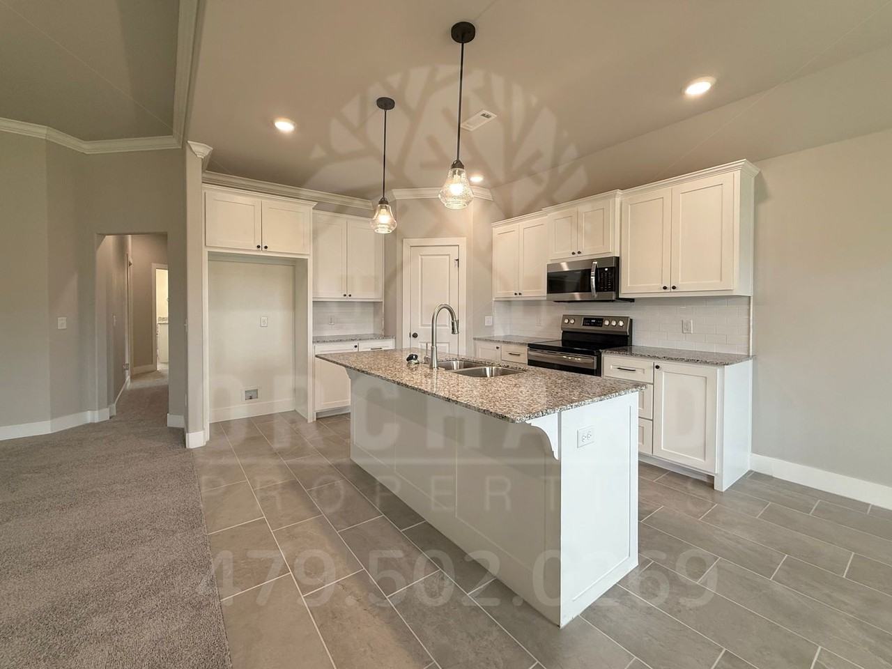 983 Madden St - Photo 2 of 23