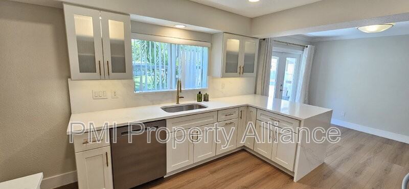 2545 Madeline Ave - Photo 3 of 22