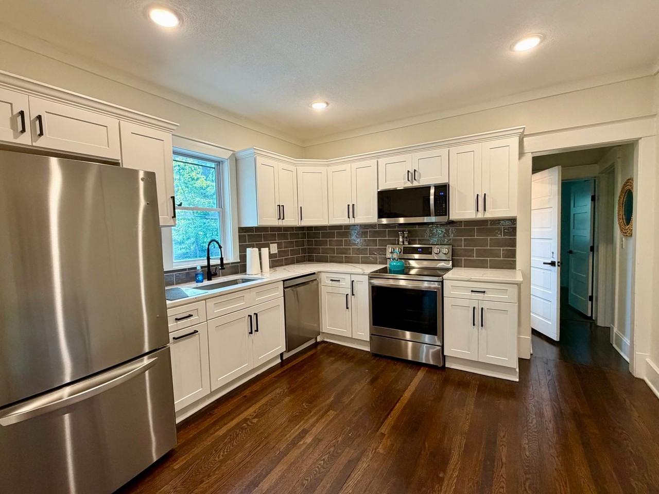 8201 W 80th St - Photo 6 of 27