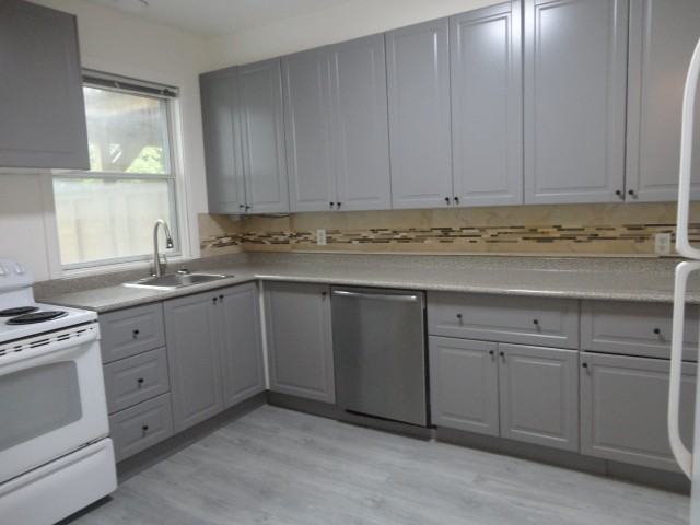 34 Dixon Avenue - Photo 7 of 22