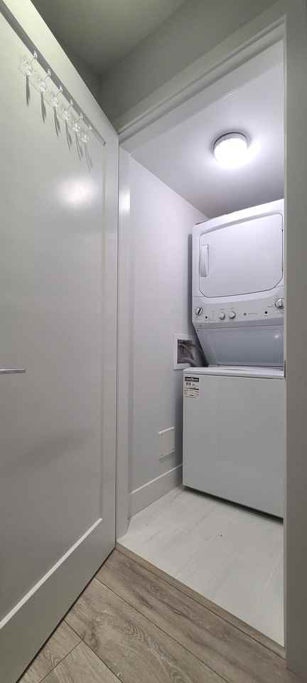 2060 165B Street - Photo 7 of 10