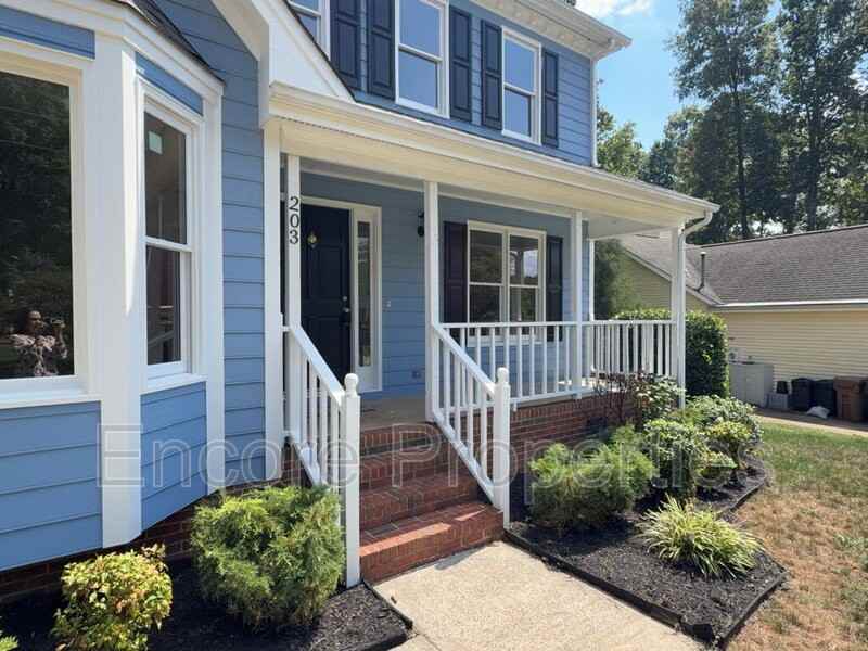 203 Wood Hollow Dr - Photo 2 of 20