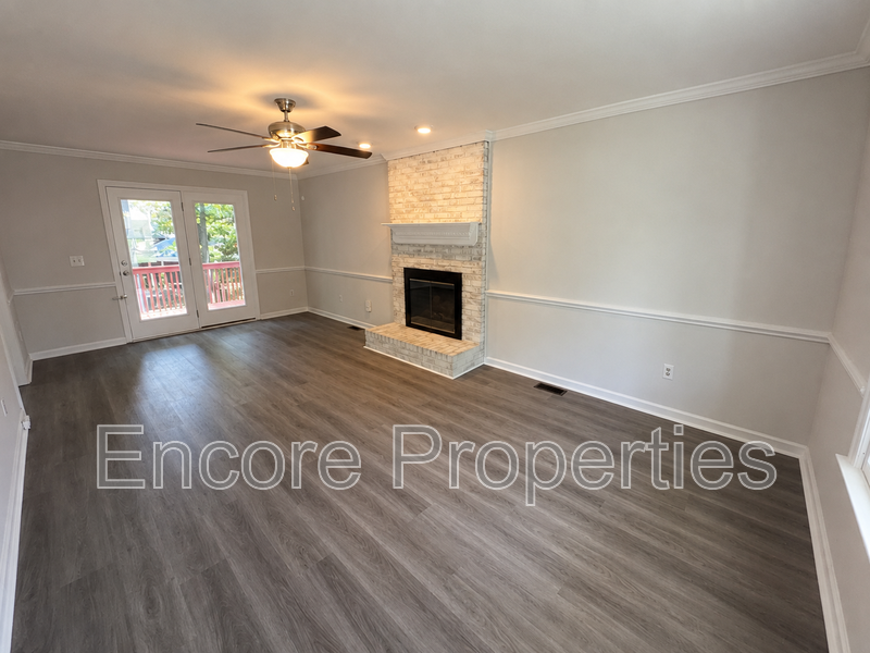 203 Wood Hollow Dr - Photo 4 of 20