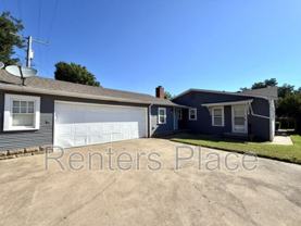 1528 1/2 S Saint Louis Ave - Photo 1 of 1