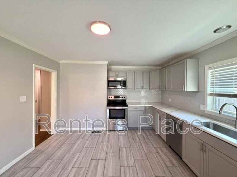 1528 1/2 S Saint Louis Ave - Photo 6 of 14