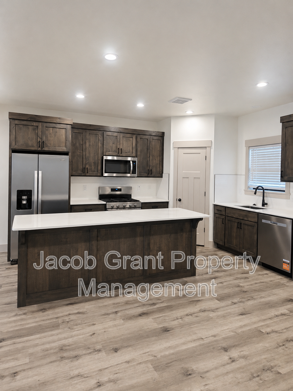 654 Ne #2 - Photo 6 of 24