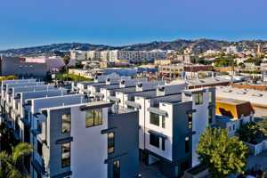 featured image of 1025 Wilcox Ave