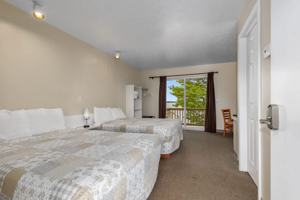 featured image of 214 S Lachance Rd