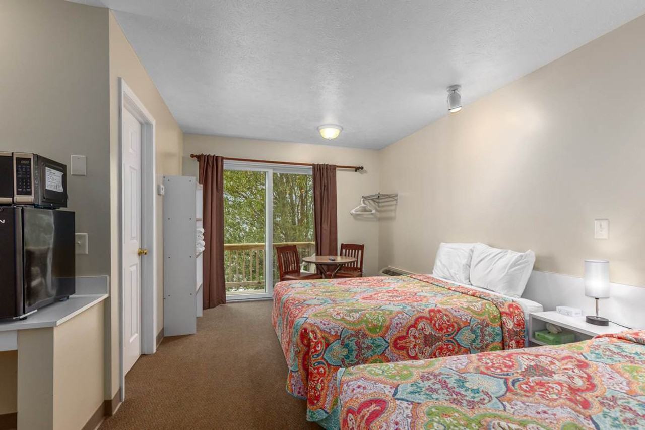 214 S Lachance Rd #1596494P - Photo 5 of 26