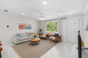 featured image of 580 Companion Way
