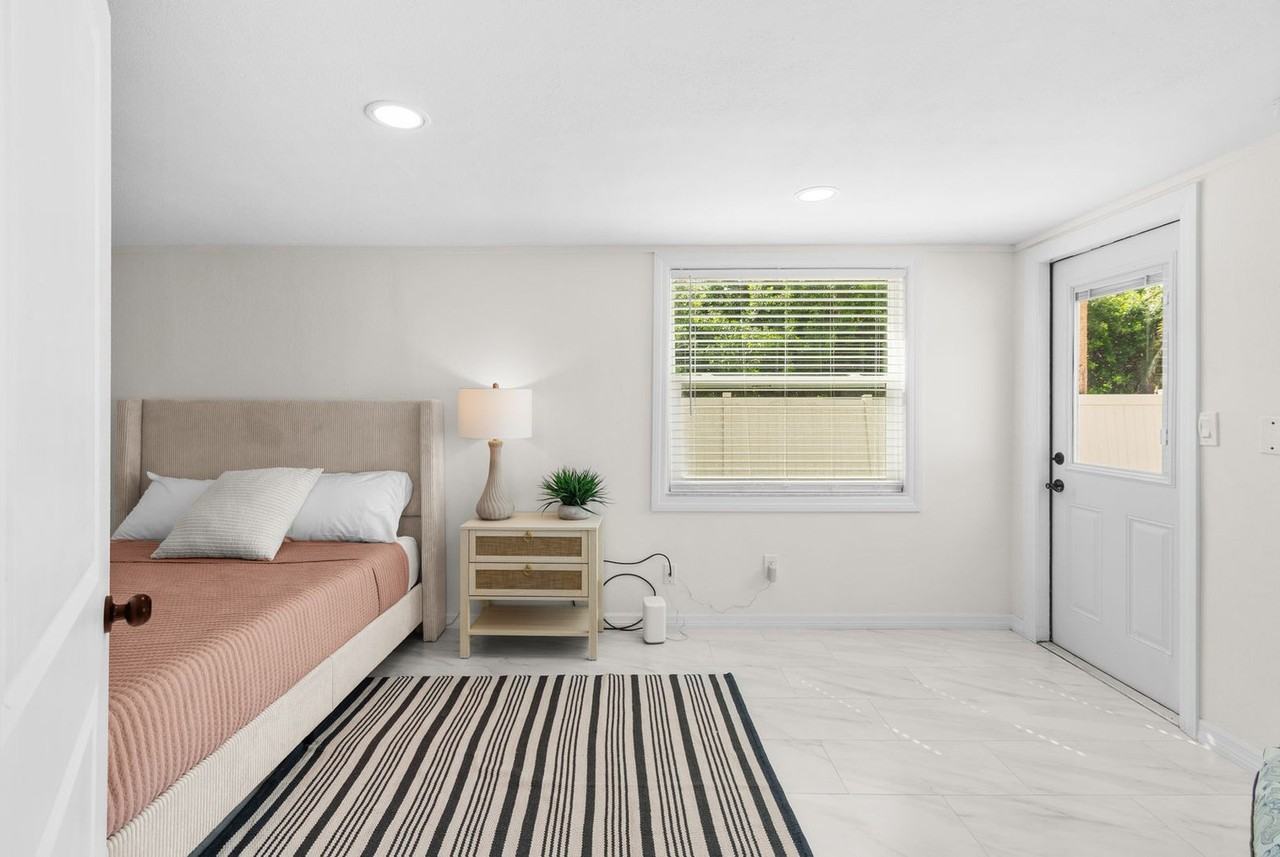 580 Companion Way #1623633P - Photo 7 of 37