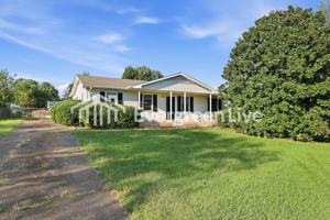 featured image of 112 Strawberry Dr
