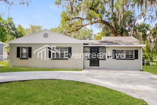 885 S Lakeview Ave - Photo 1 of 1