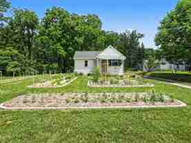 685 S Wagner Rd - Photo 1 of 1